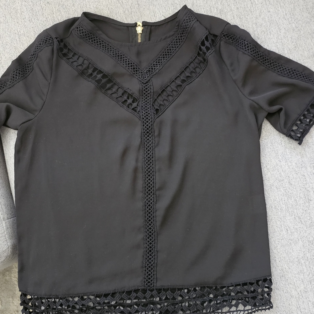 Elegant Black Crochet Lace Trim Women's Top Size Small